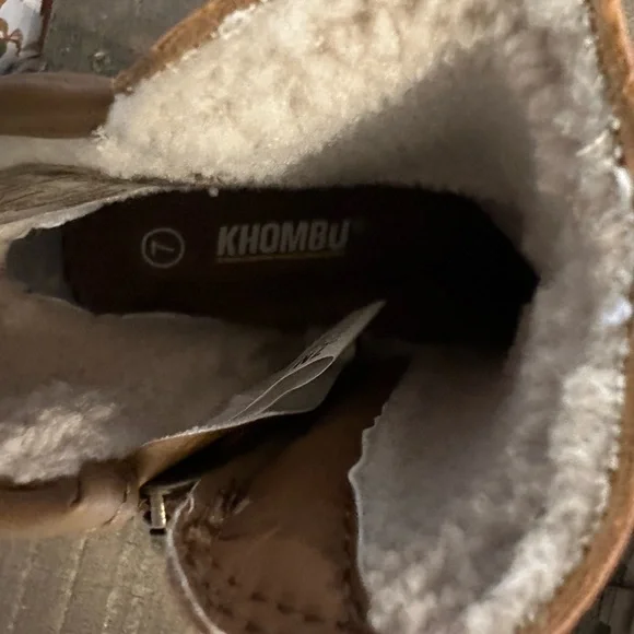 Khombu Brown Boots Cozy Fleece Lining Slip-On - Picture 5 of 7